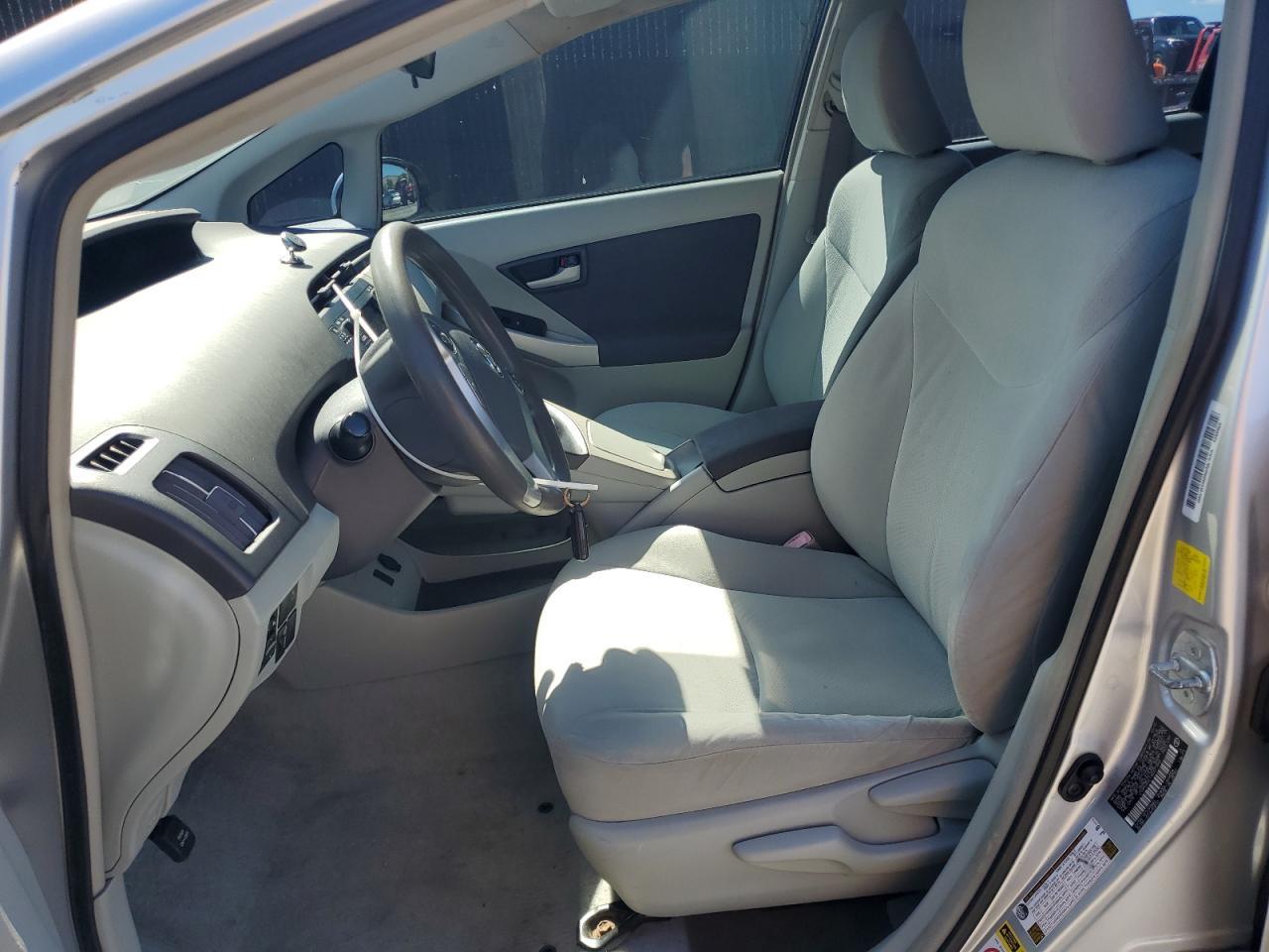 2010 Toyota Prius - Image 7