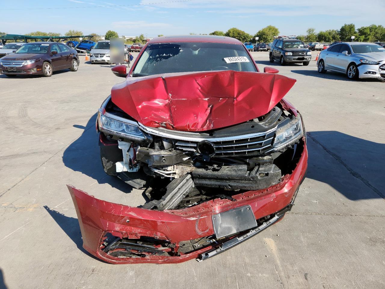 2019 Volkswagen Passat Se R-Line - Image 5