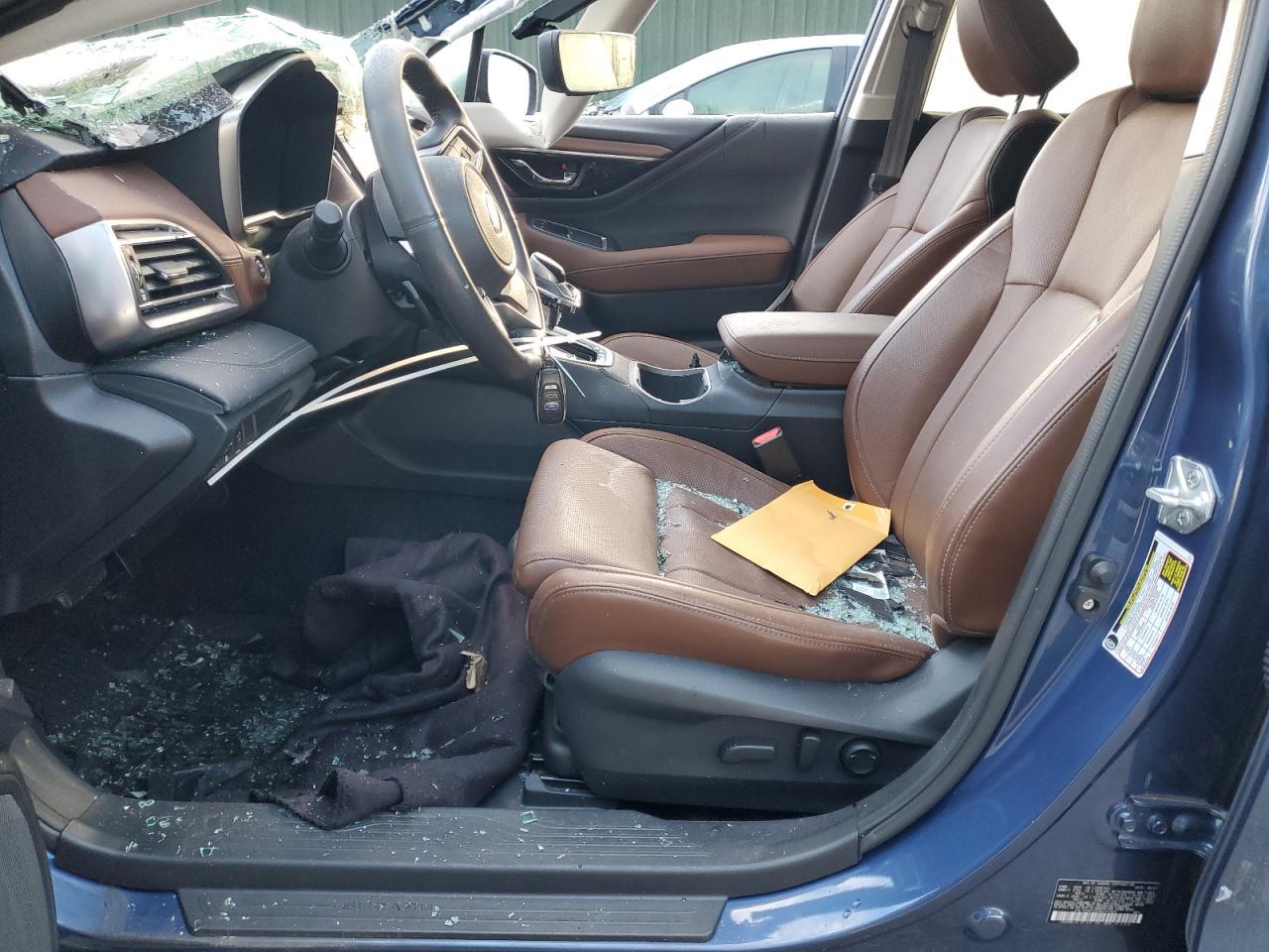 2022 Subaru Outback Touring - Image 7