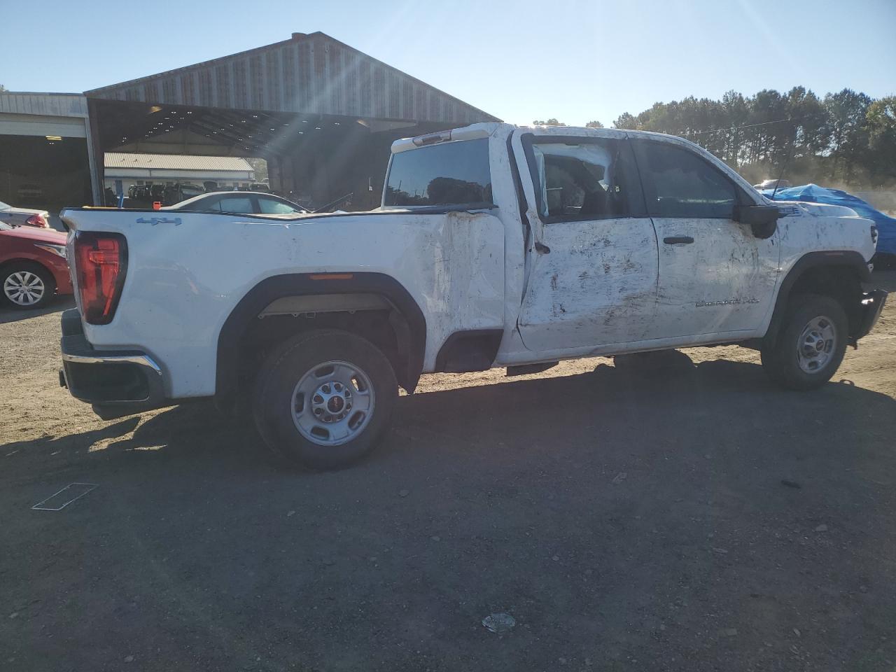 2025 GMC Sierra K2500 Heavy Duty - Image 3