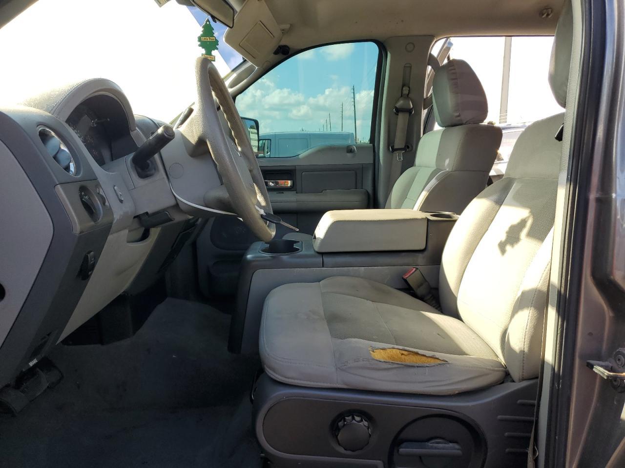 2005 Ford F150 Supercrew - Image 7