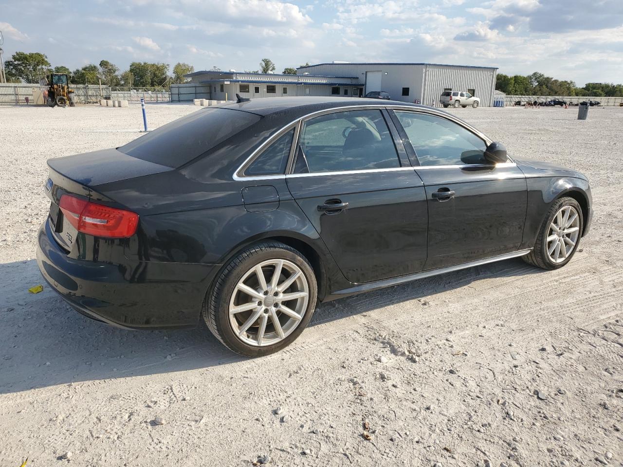 2015 Audi A4 Premium - Фото 3