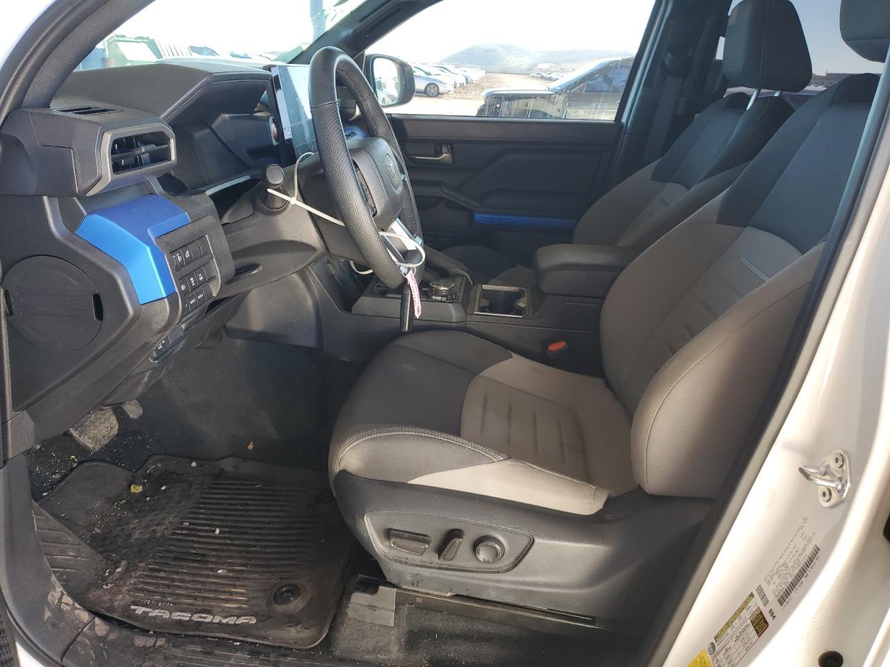 2025 Toyota Tacoma Double Cab - Image 7