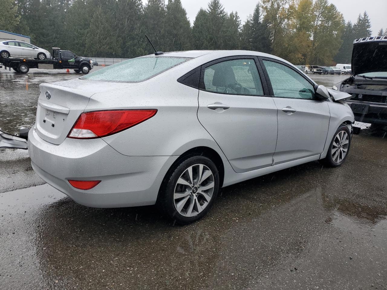 2017 Hyundai Accent Se - Фото 3