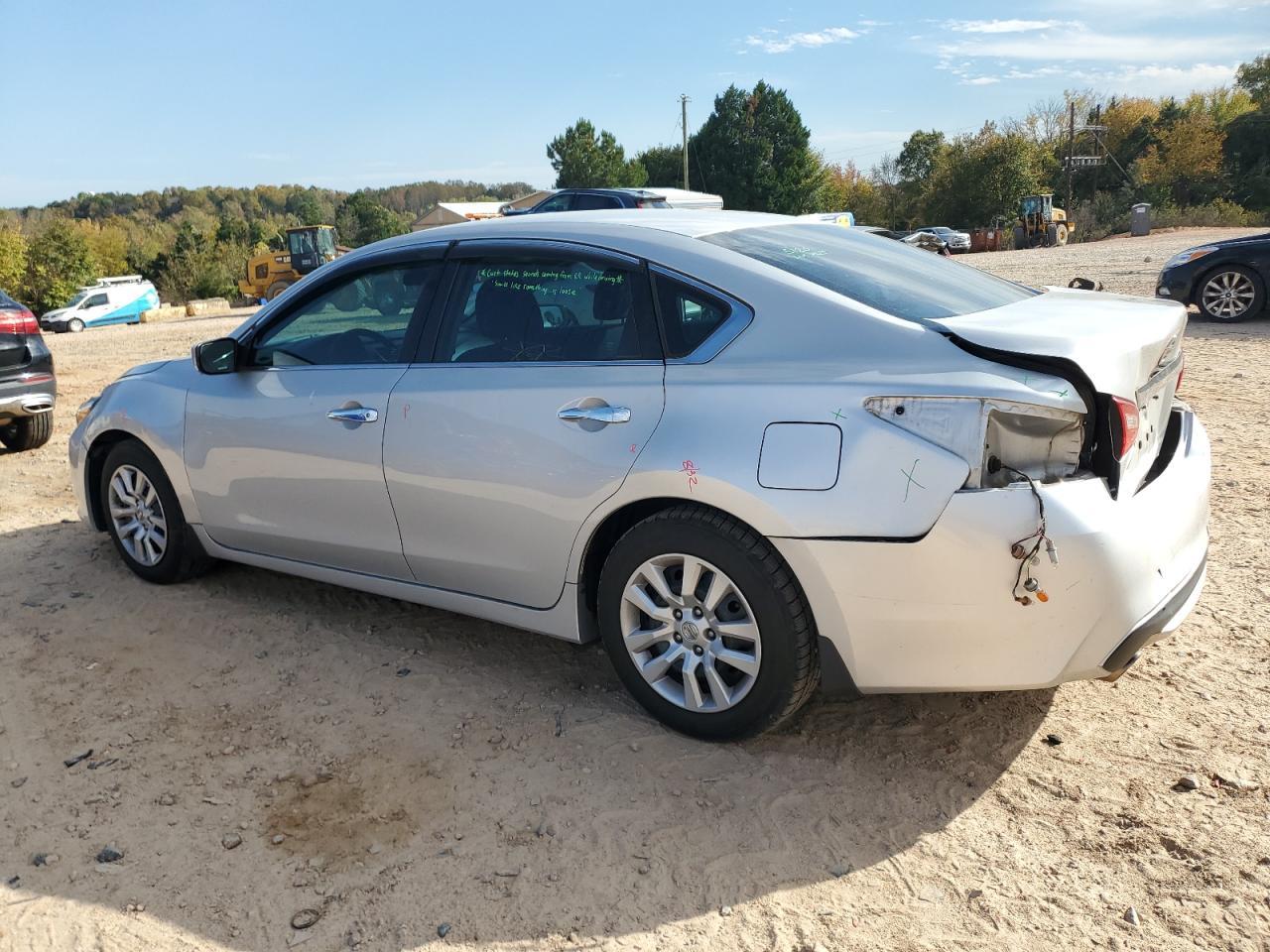2017 Nissan Altima 2.5 - Image 2