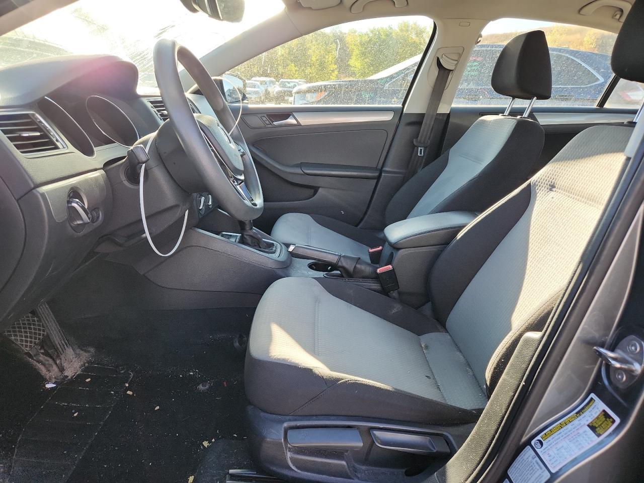 2017 Volkswagen Jetta S - Image 7