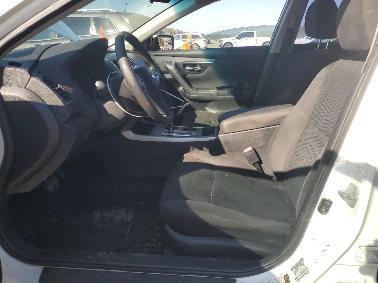 2015 Nissan Altima 2.5 - Фото 7