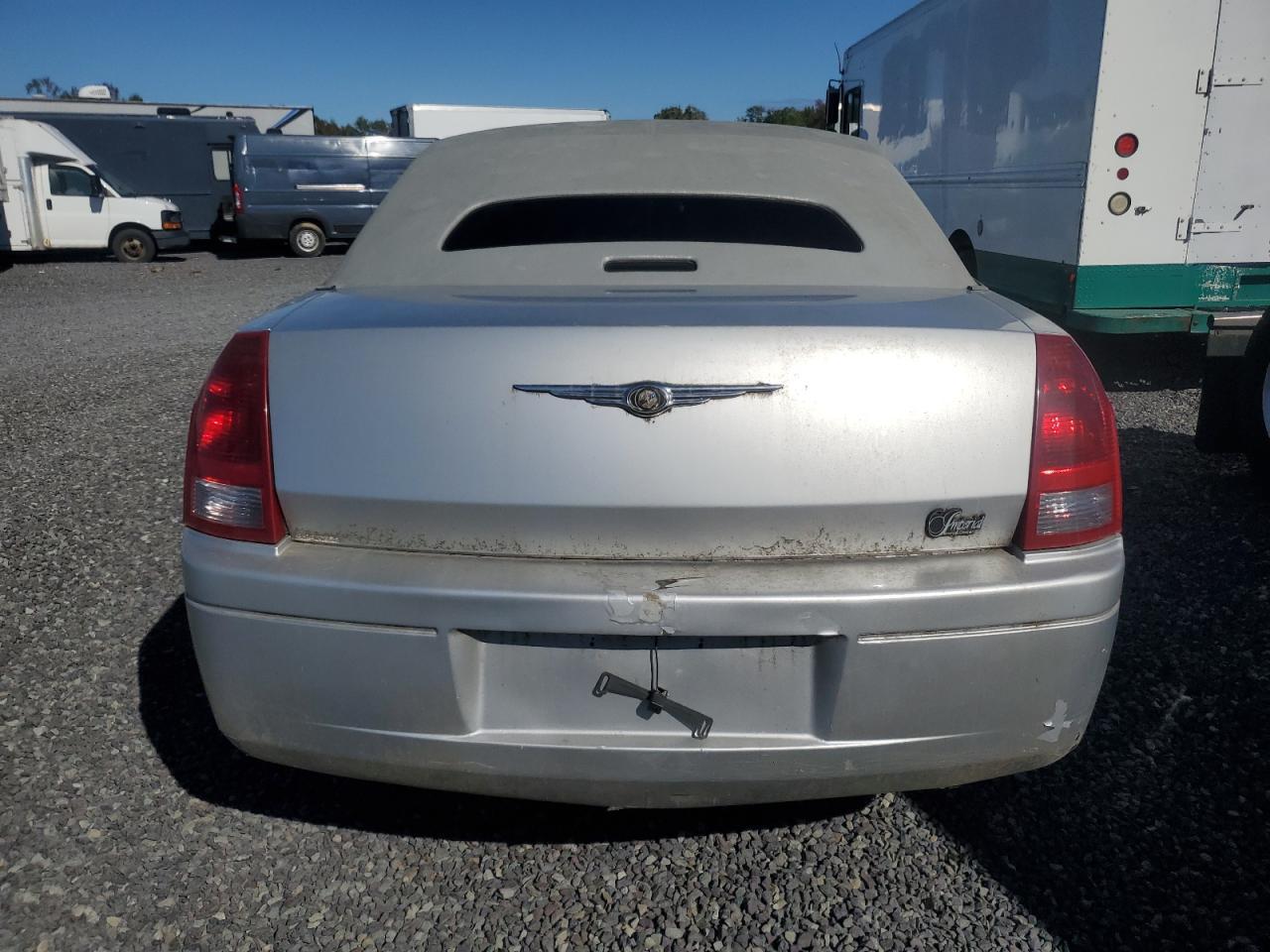 2007 Chrysler 300 - Image 6
