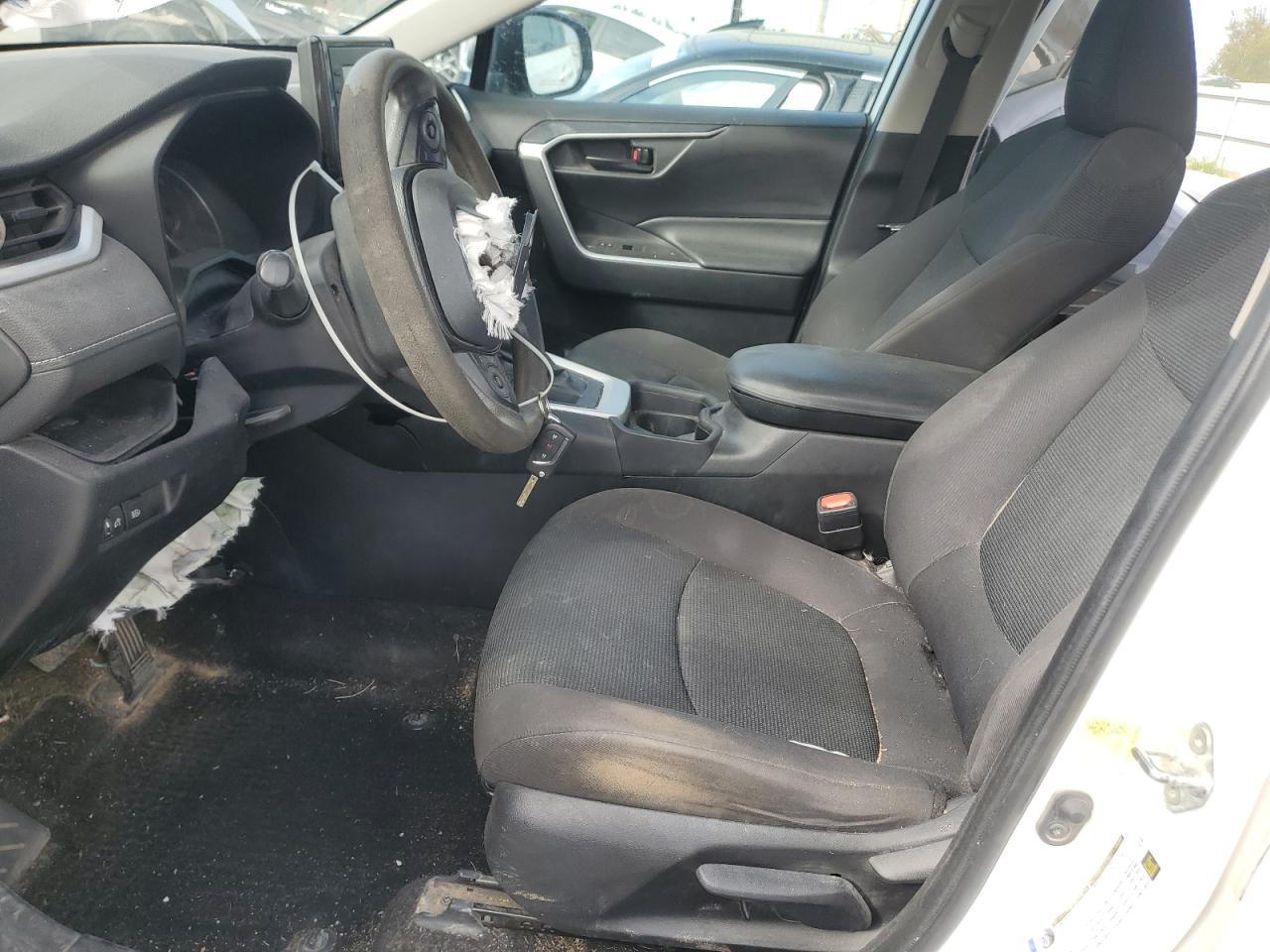 2021 Toyota Rav4 Le - Фото 7