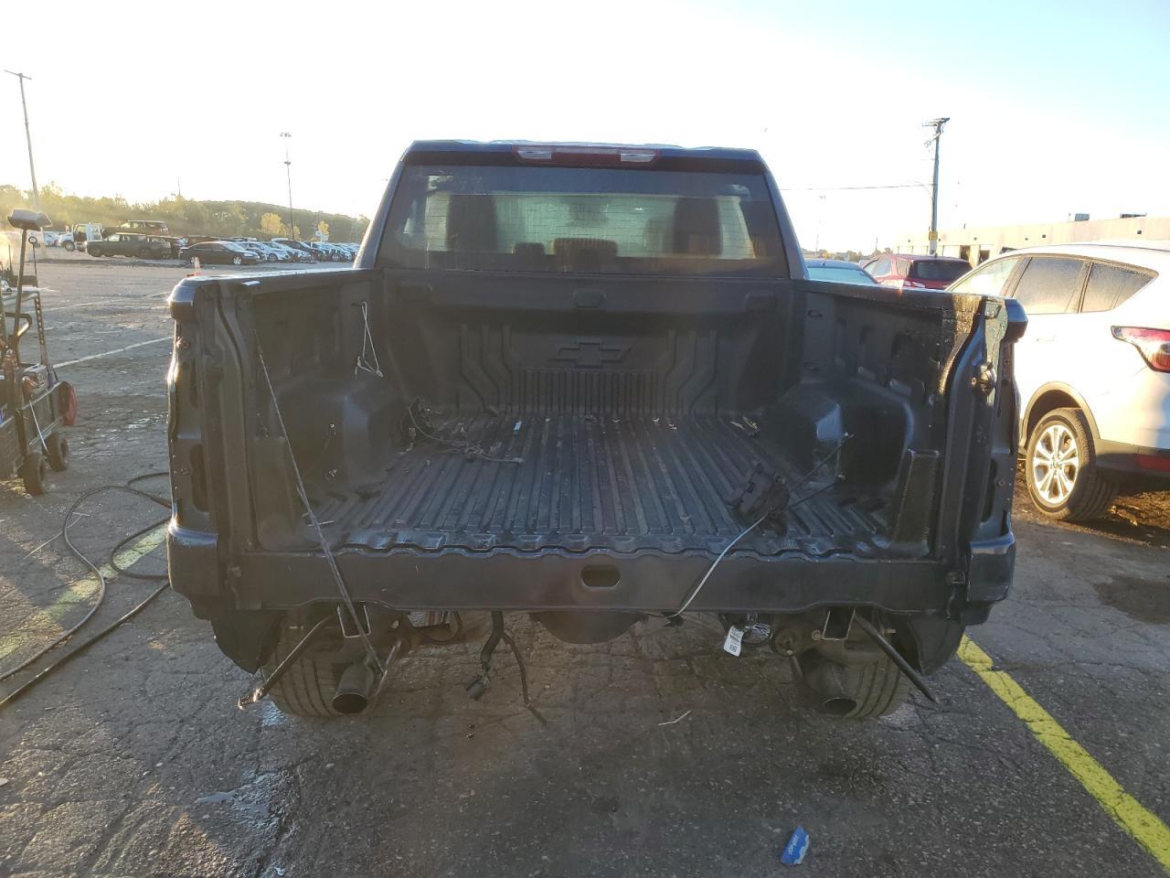 2022 Chevrolet Silverado K1500 Lt - Image 6