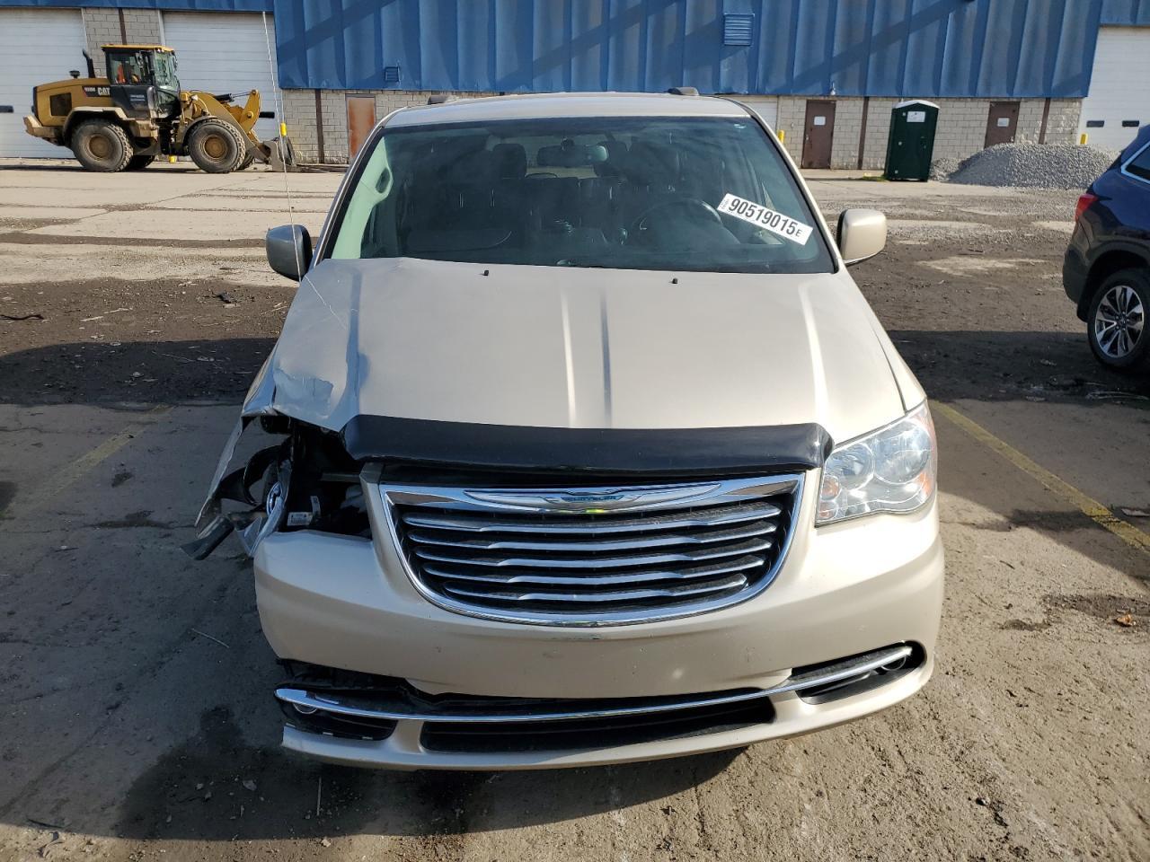 2015 Chrysler Town & Country Touring - Фото 5