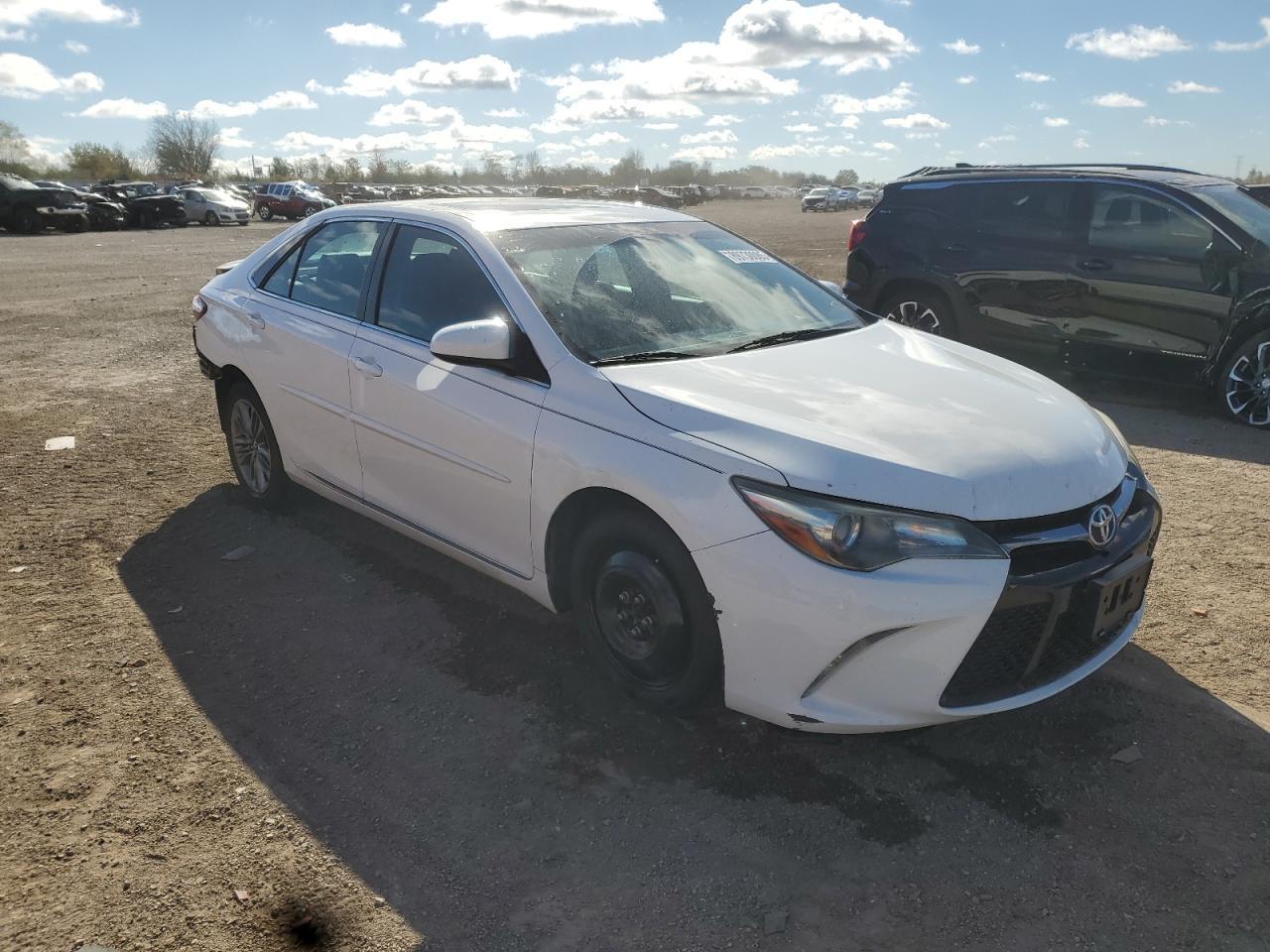 2016 Toyota Camry Le - Image 4