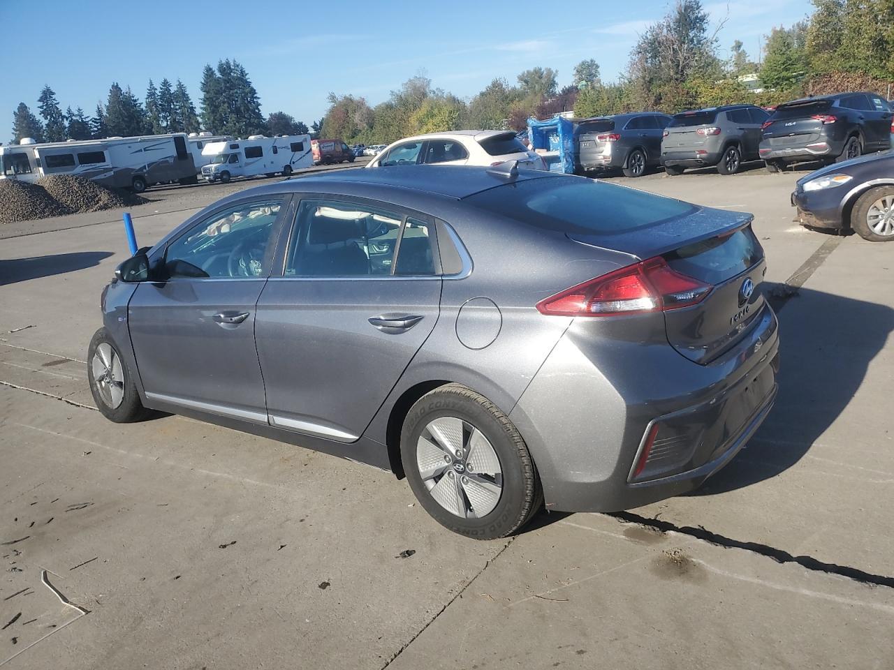 2020 Hyundai Ioniq Se - Фото 2