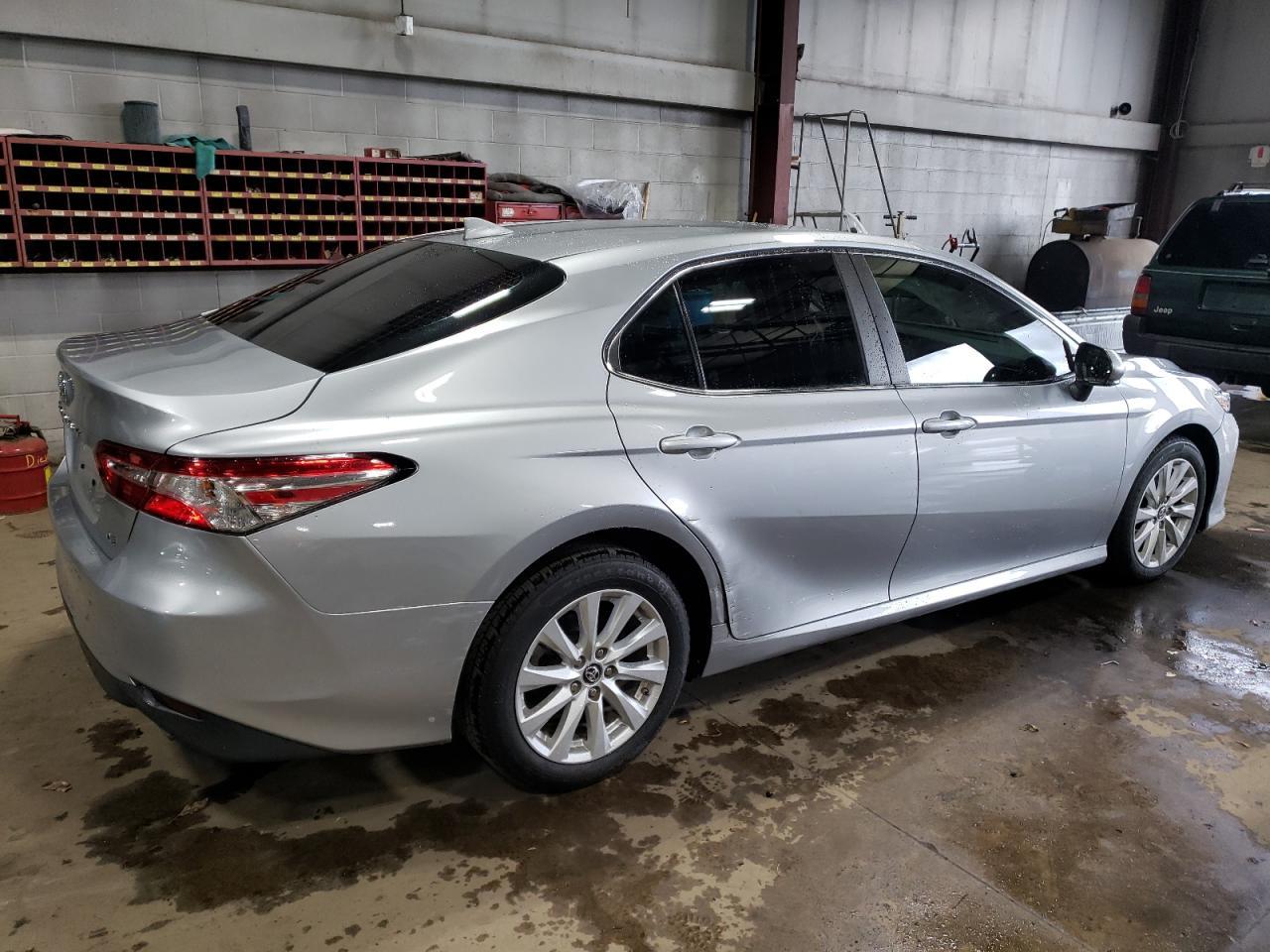 2019 Toyota Camry L - Image 3