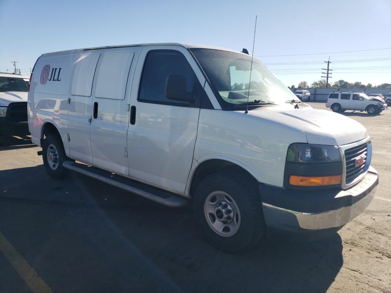 2022 GMC Savana Delivery Van - Фото 4