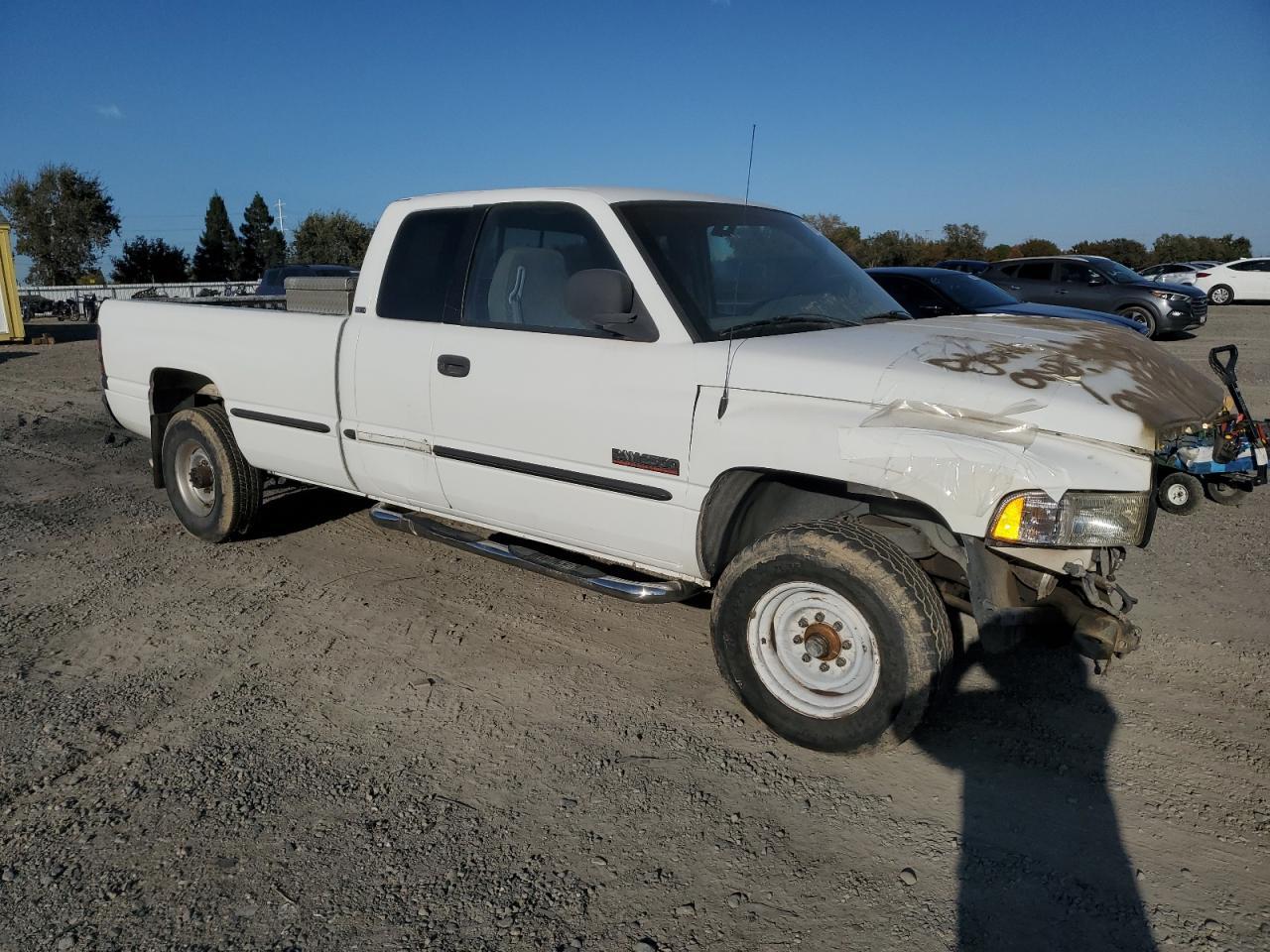 1999 Dodge Ram 2500 - Фото 4