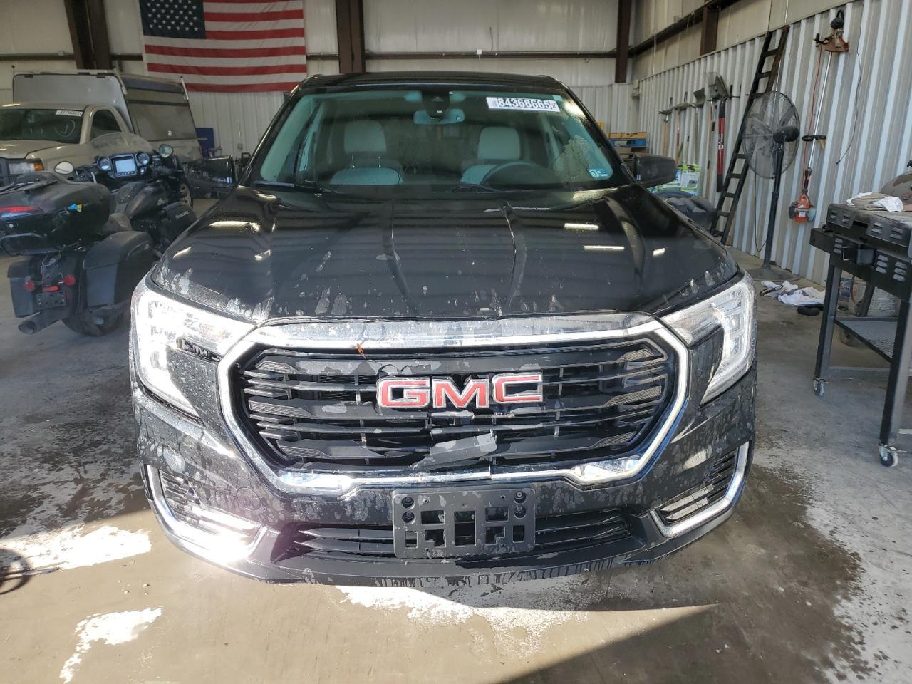 2022 GMC Terrain Sle - Image 5