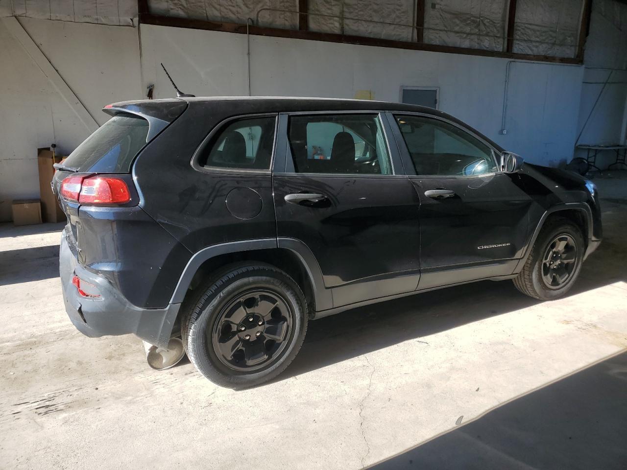 2014 Jeep Cherokee Sport - Image 3