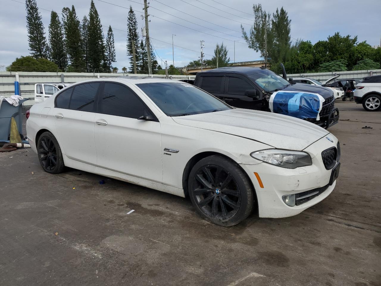2011 BMW 535 Xi - Фото 4