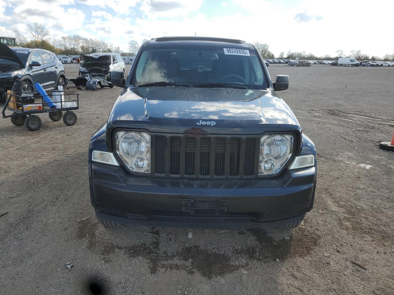 2008 Jeep Liberty Sport - Image 5
