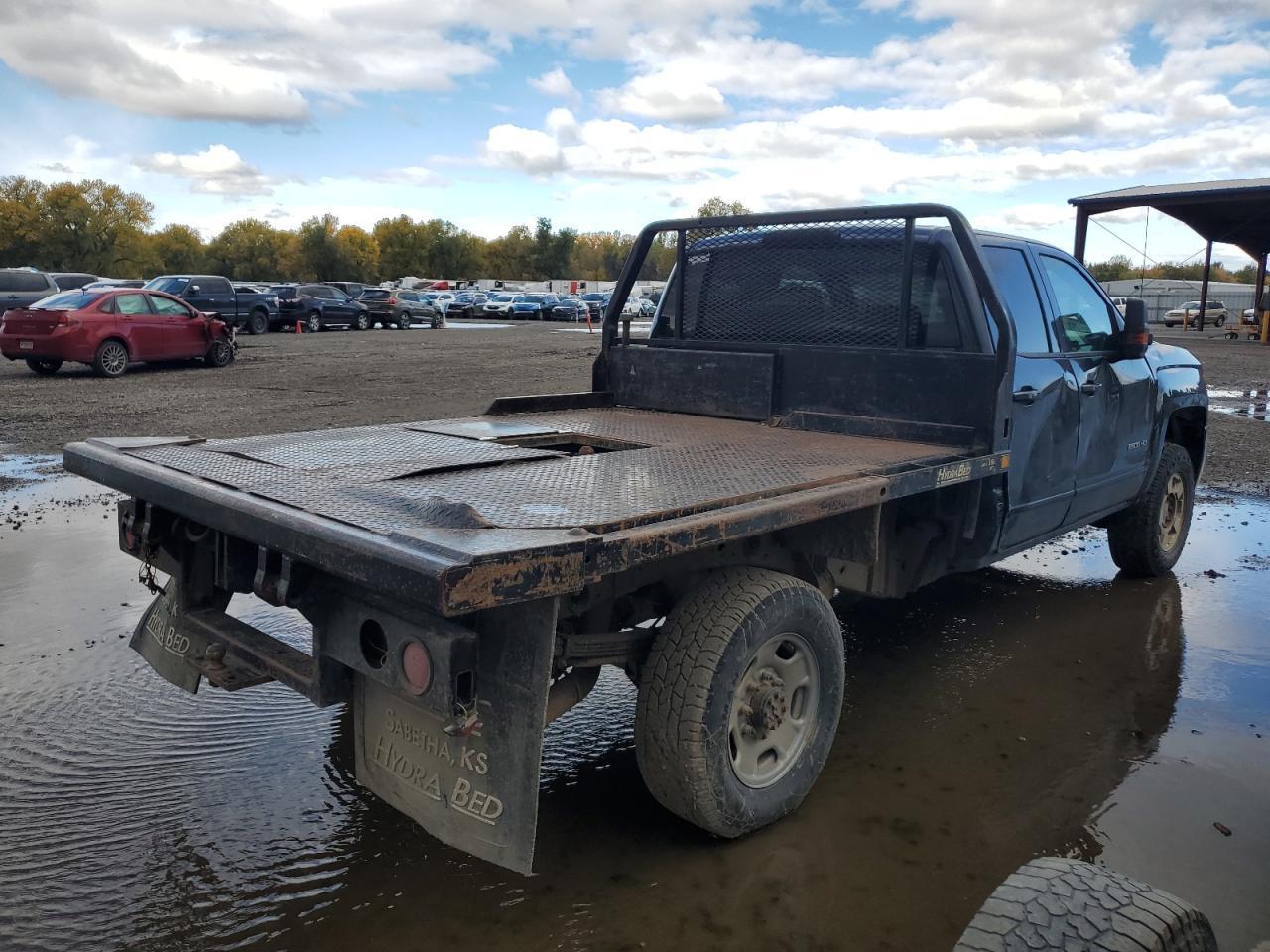 2018 Chevrolet Silverado Flatbed Truck - Фото 3