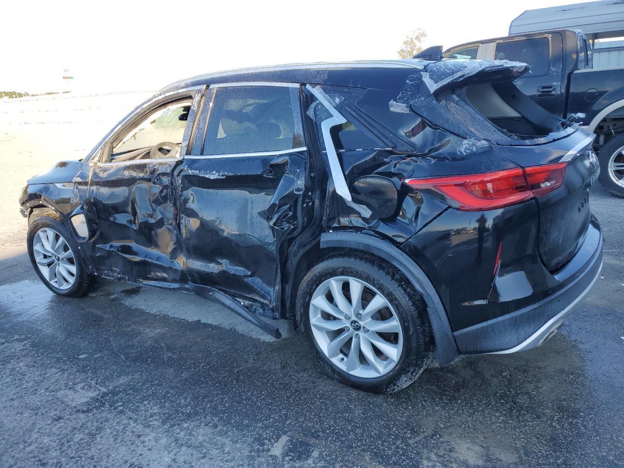 2019 Infiniti Qx50 Essential - Фото 2