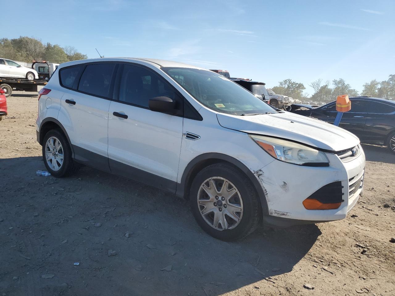 2014 Ford Escape S - Фото 4