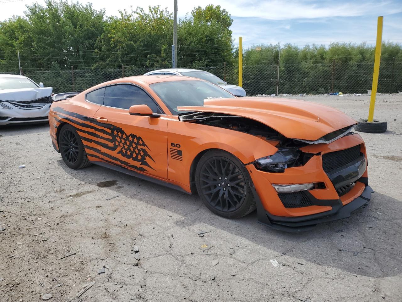 2020 Ford Mustang Gt - Фото 4