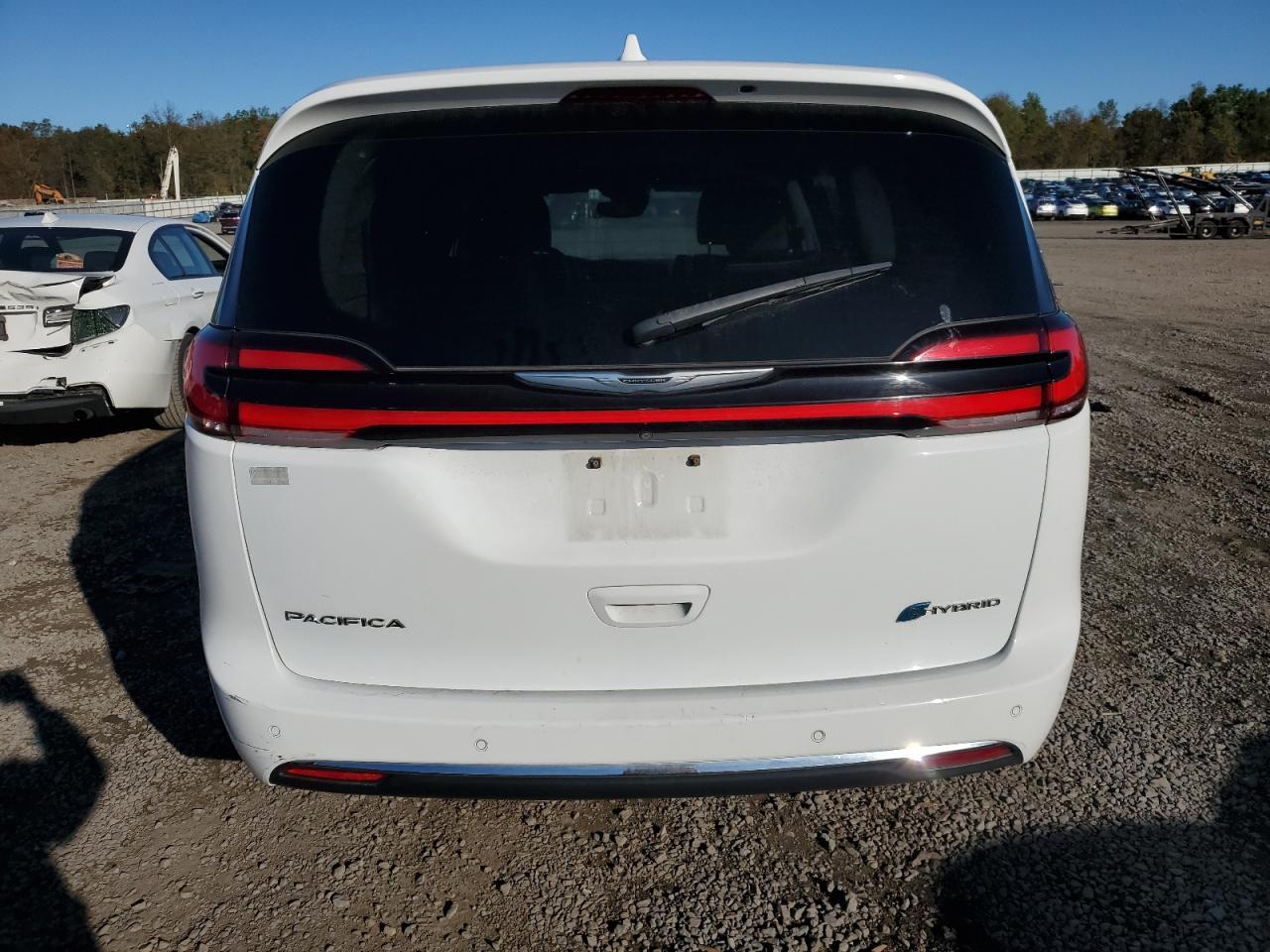 2022 Chrysler Pacifica Hybrid Limited - Фото 6