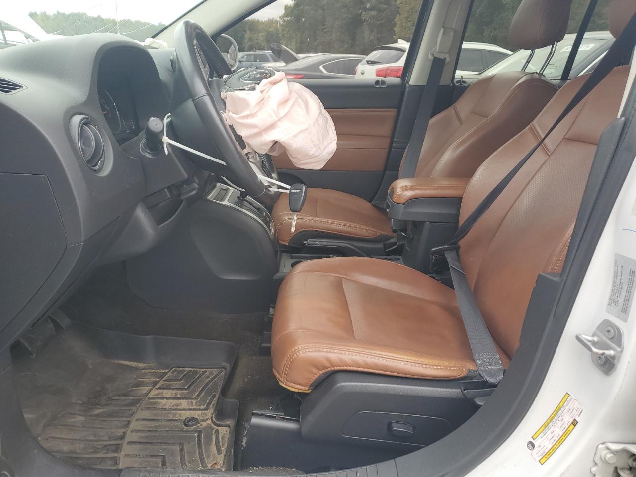 2016 Jeep Compass Latitude - Фото 7