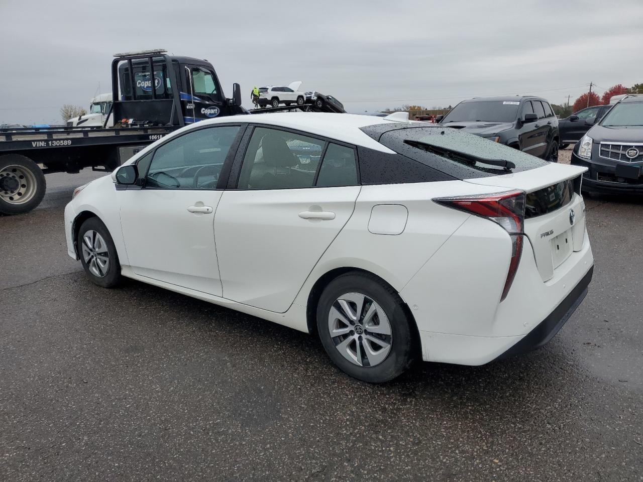 2016 Toyota Prius - Фото 2