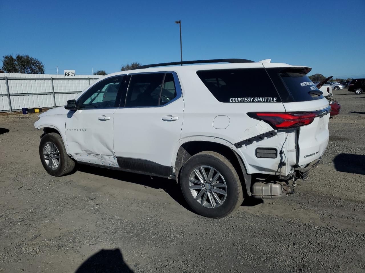 2022 Chevrolet Traverse Lt - Фото 2