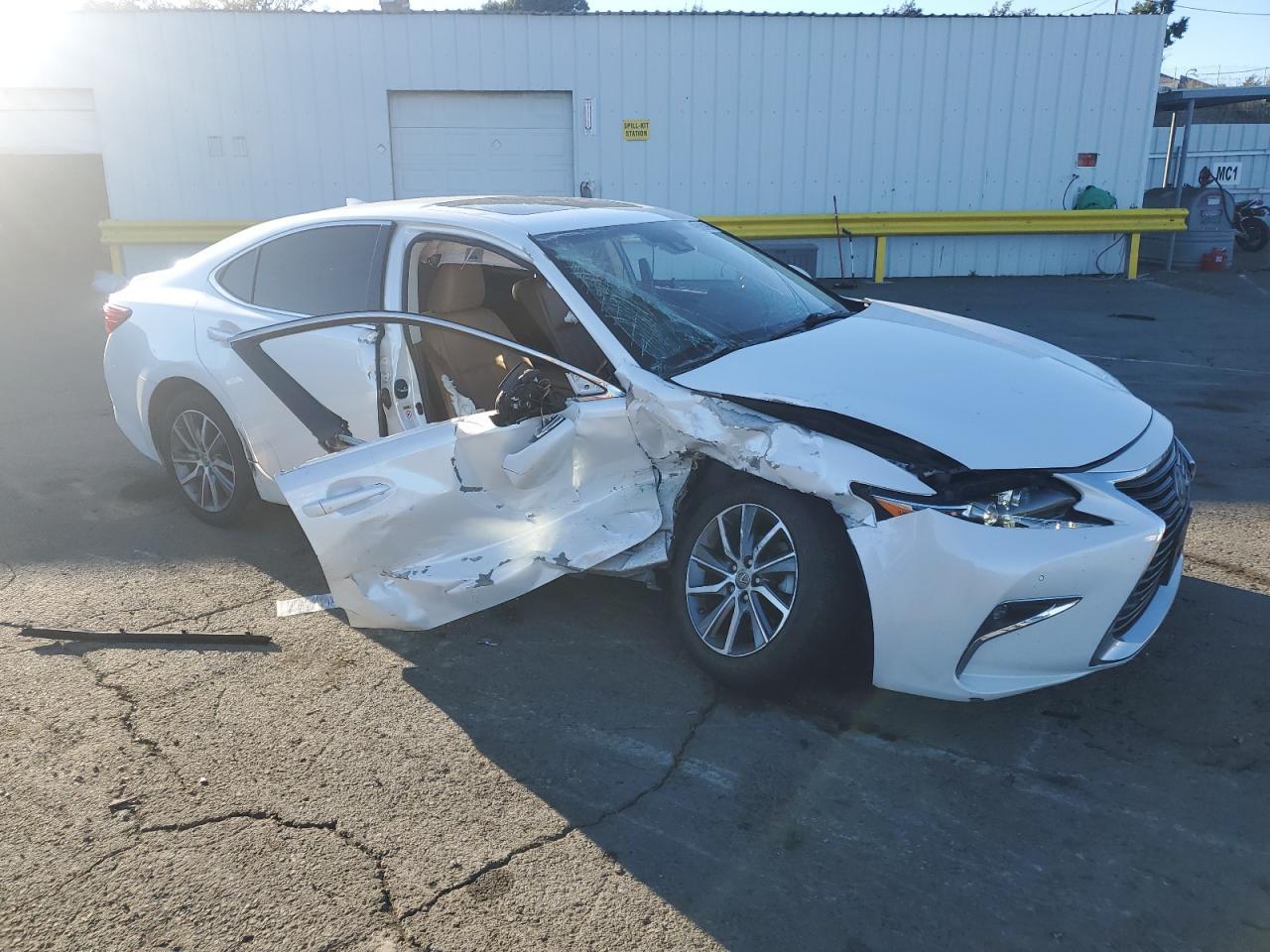 2016 Lexus Es 300H - Image 4