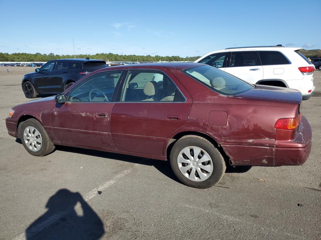 2001 Toyota Camry Ce - Фото 2