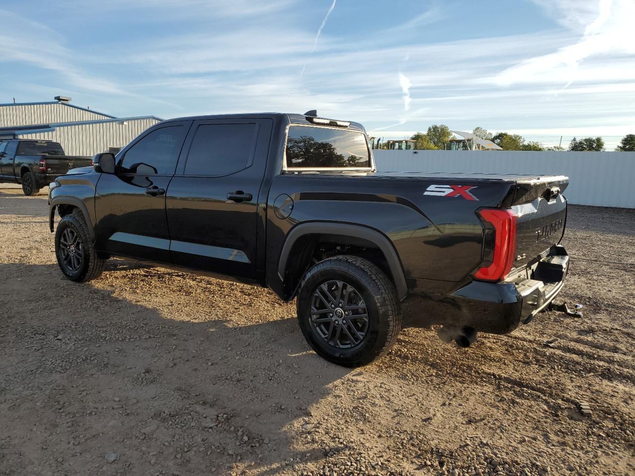 2023 Toyota Tundra Crewmax Sr - Фото 2