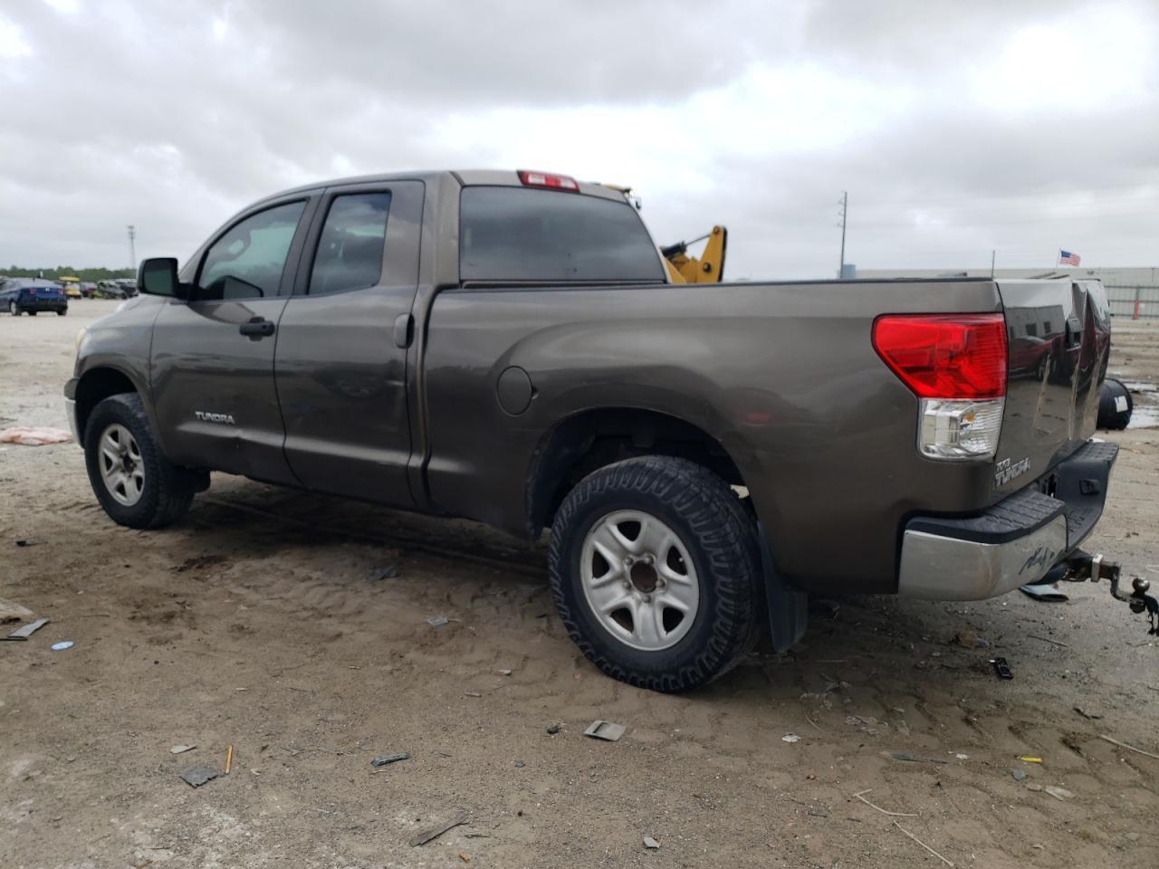 2011 Toyota Tundra Double Cab Sr5 - Фото 2