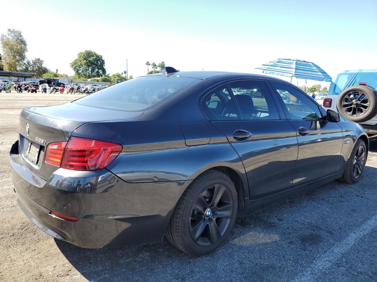2013 BMW 528 I - Фото 3