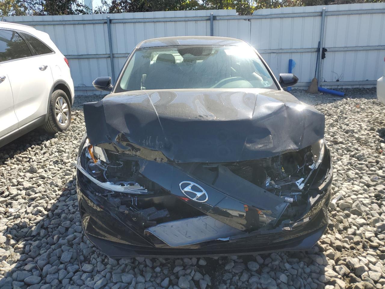 2023 Hyundai Elantra Sel - Image 5
