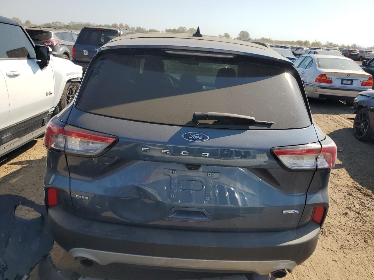 2020 Ford Escape Se - Фото 6