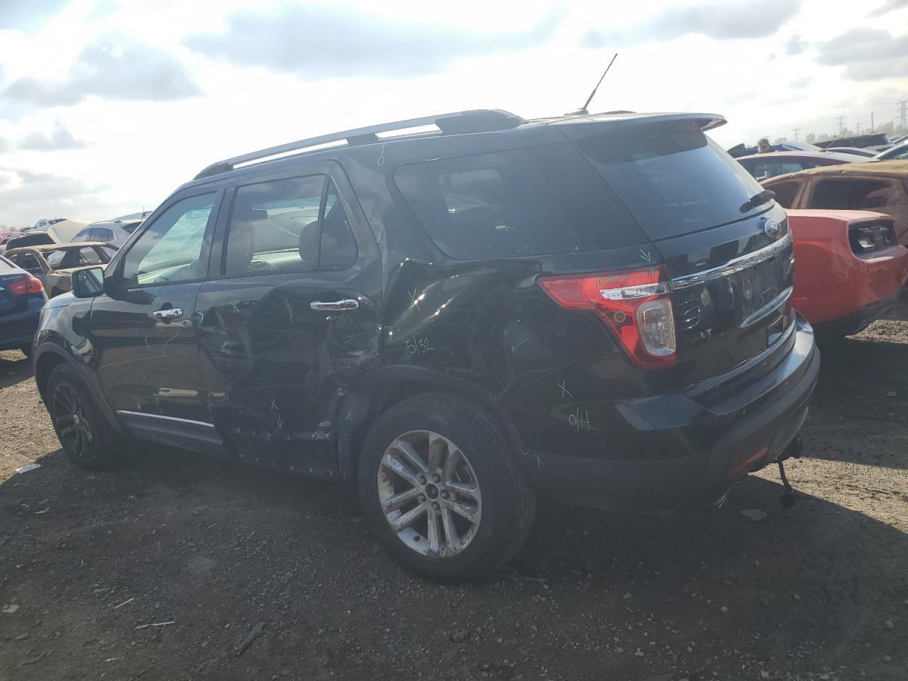 2013 Ford Explorer Xlt - Image 2