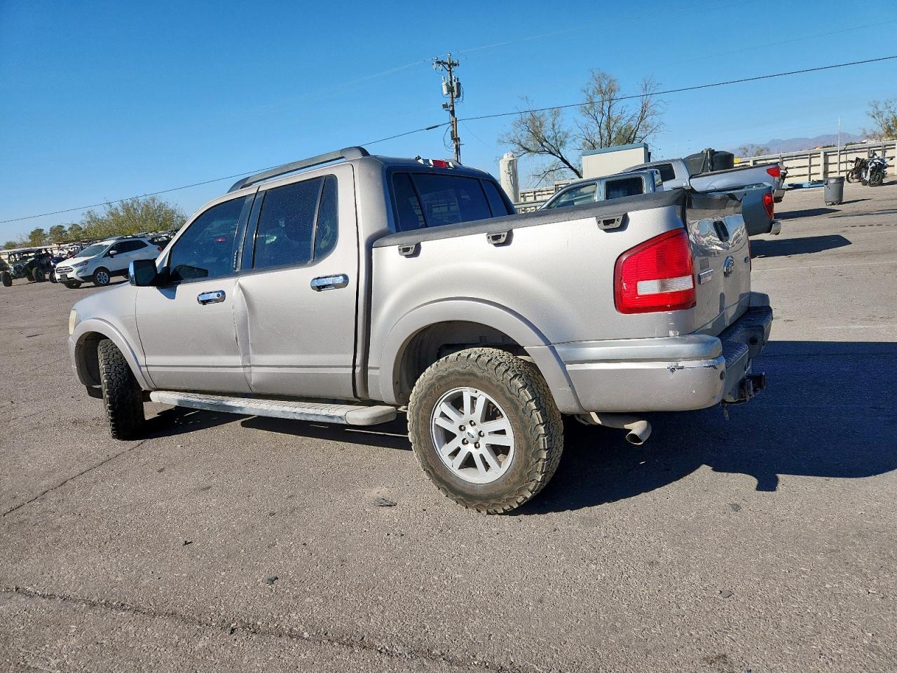 2008 Ford Explorer Sport Trac Xlt - Image 2
