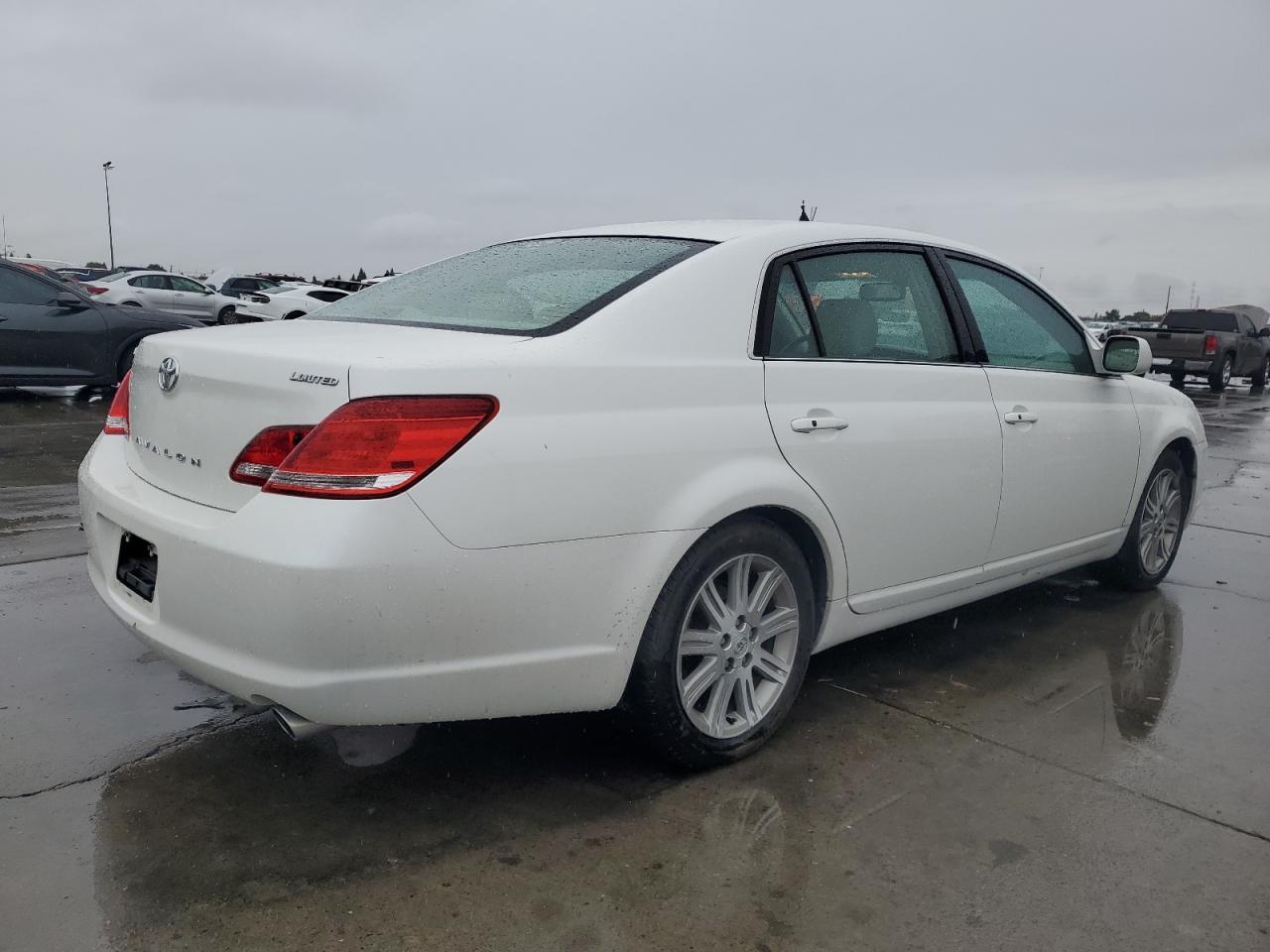 2006 Toyota Avalon Xl - Image 3