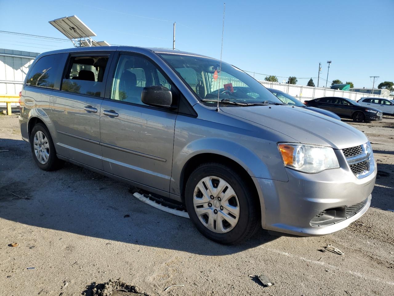 2015 Dodge Grand Caravan Se - Image 4
