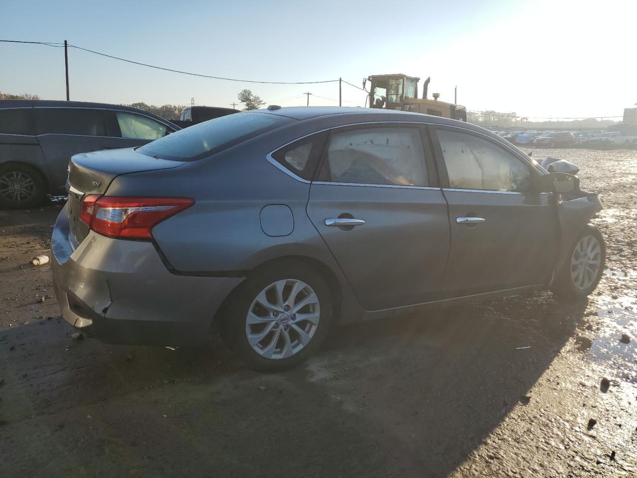 2019 Nissan Sentra S - Фото 3