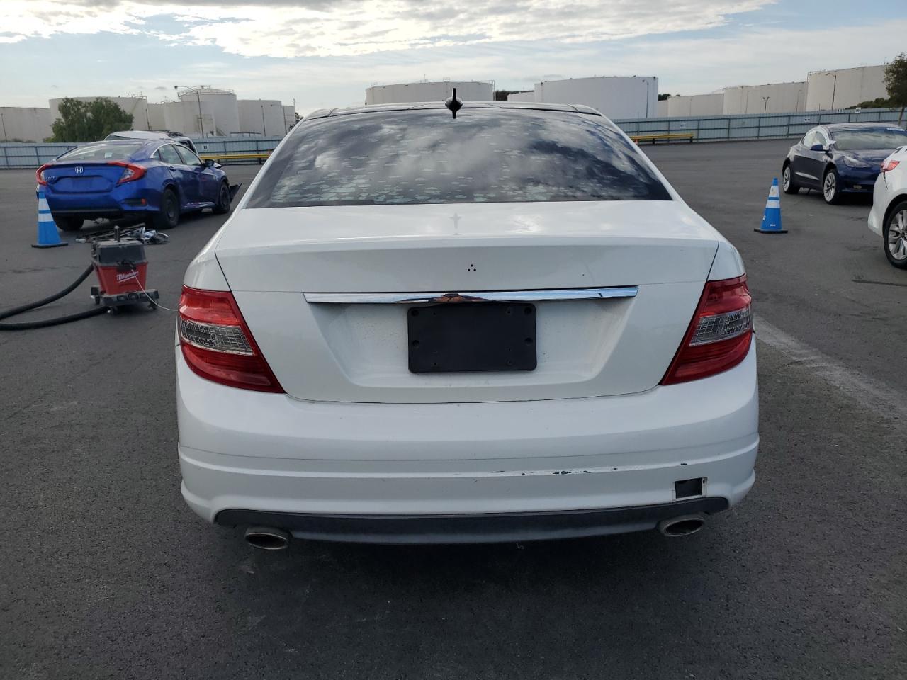 2010 Mercedes Benz C-Class C300 - Image 6