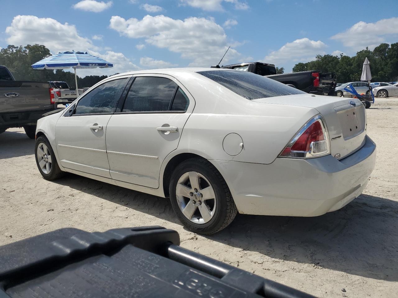 2009 Ford Fusion Se - Image 2