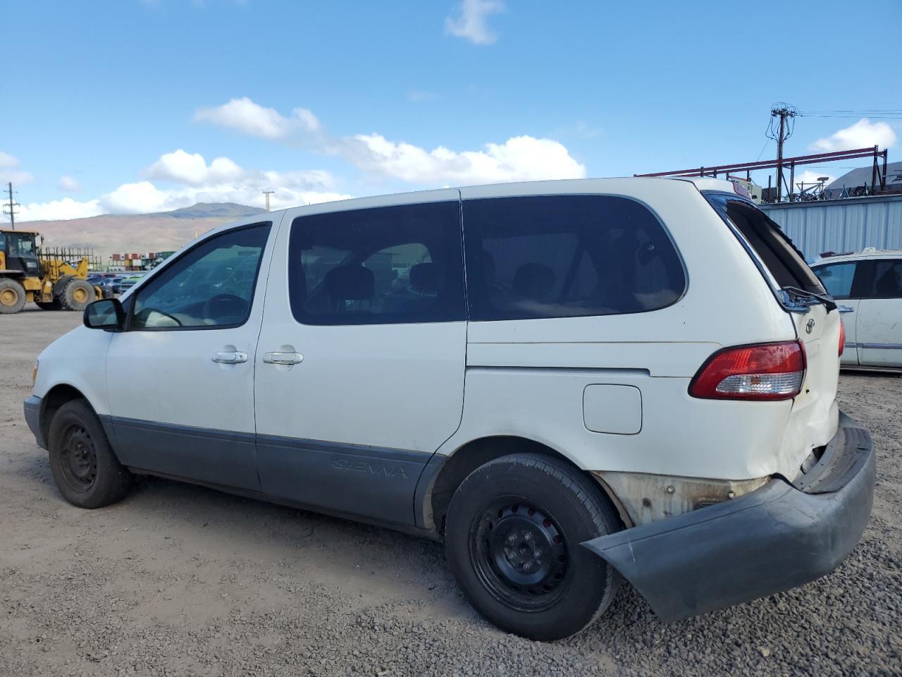 2001 Toyota Sienna - Фото 2