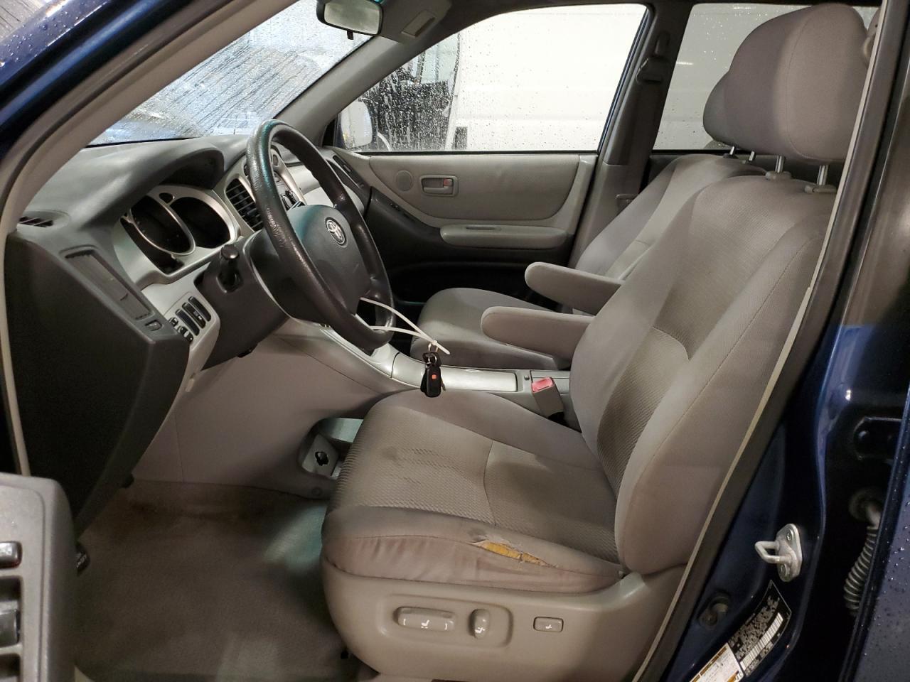 2005 Toyota Highlander Limited - Image 7