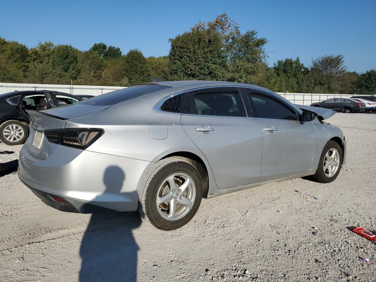 2016 Chevrolet Malibu Ls - Image 3