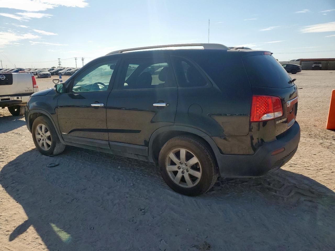 2012 Kia Sorento Base - Фото 2